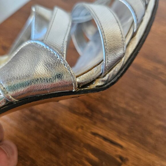Vintage 70s Womens Silver Leather Strappy Sandals Heels Disco ABBA Size 6.5 - Picture 10 of 10